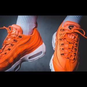 air max 95 overbranding total orange